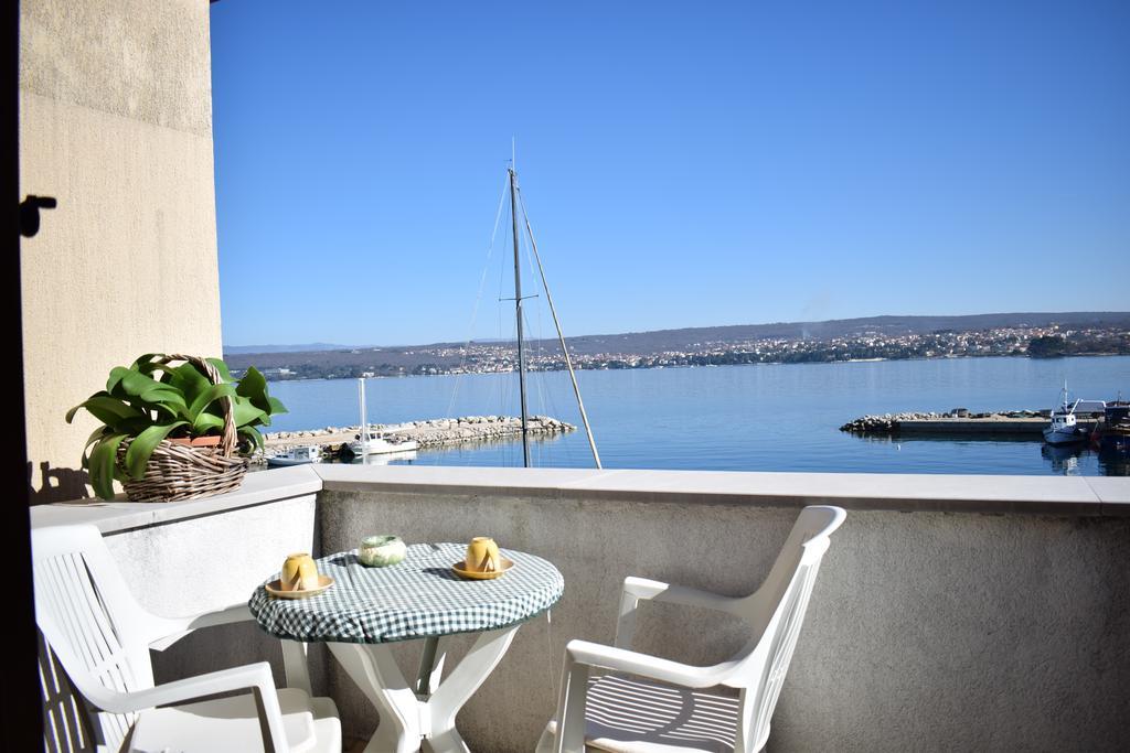 Apartments Blue Dream Malinska Esterno foto