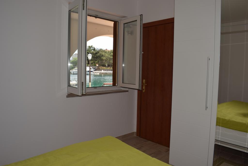 Apartments Blue Dream Malinska Esterno foto